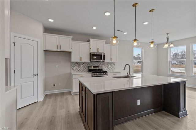 331 Rhapsody DR, Suffolk, VA 23435