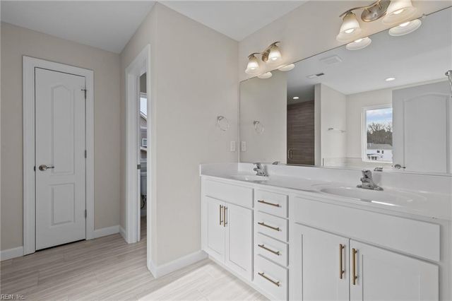 331 Rhapsody DR, Suffolk, VA 23435