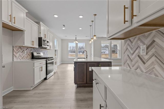 331 Rhapsody DR, Suffolk, VA 23435