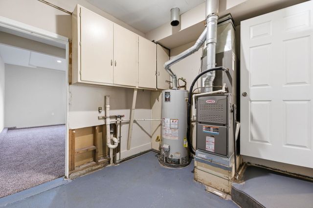 1925 S Elizabeth St, Wichita, KS 67213