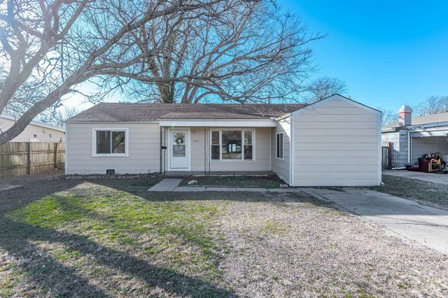 1925 S Elizabeth St, Wichita, KS 67213