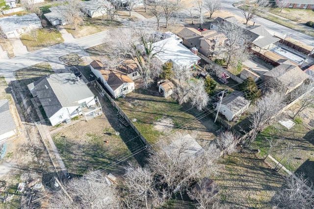 1925 S Elizabeth St, Wichita, KS 67213