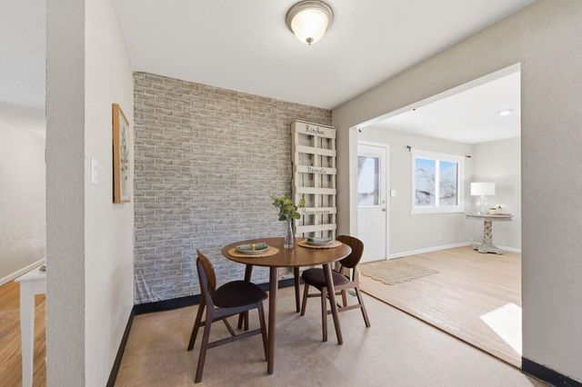 1925 S Elizabeth St, Wichita, KS 67213