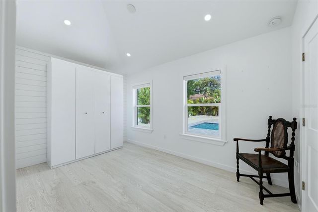 2473 RINGLING BOULEVARD, Sarasota, FL 34237