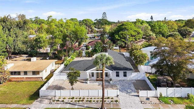 2473 RINGLING BOULEVARD, Sarasota, FL 34237