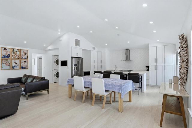 2473 RINGLING BOULEVARD, Sarasota, FL 34237