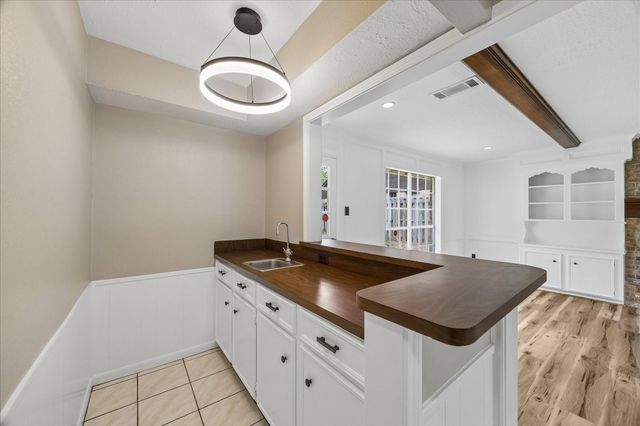 3319 Redwood Lodge Drive, Kingwood, TX 77339