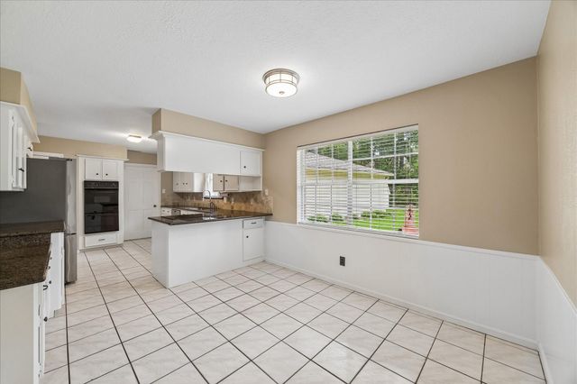 3319 Redwood Lodge Drive, Kingwood, TX 77339
