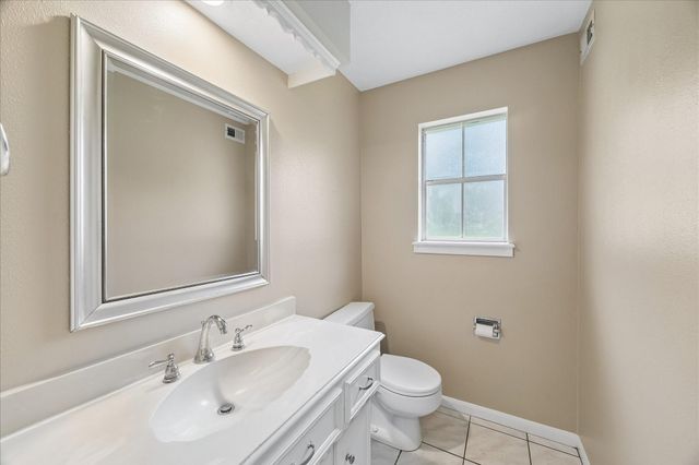3319 Redwood Lodge Drive, Kingwood, TX 77339