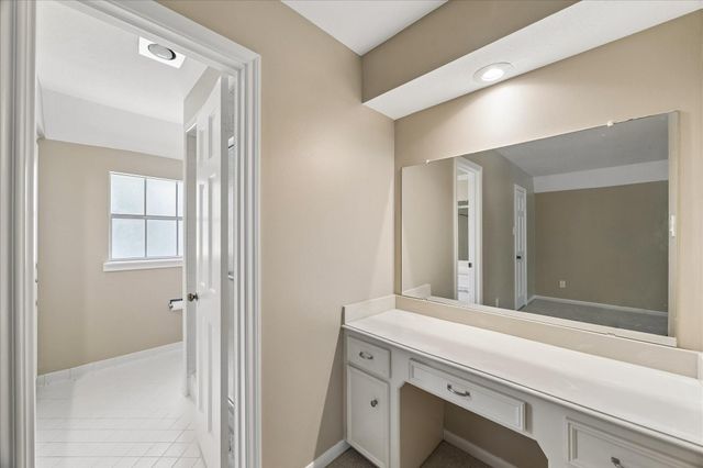 3319 Redwood Lodge Drive, Kingwood, TX 77339