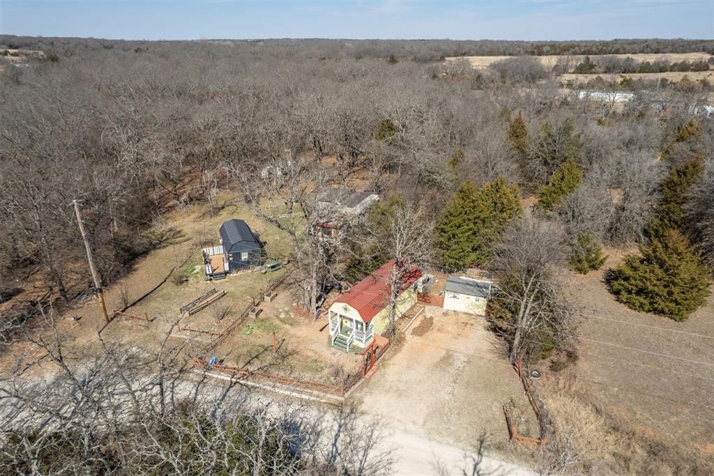 Image 33 of property listing at 48316 Summer Trail Road, Prague, OK 74864
