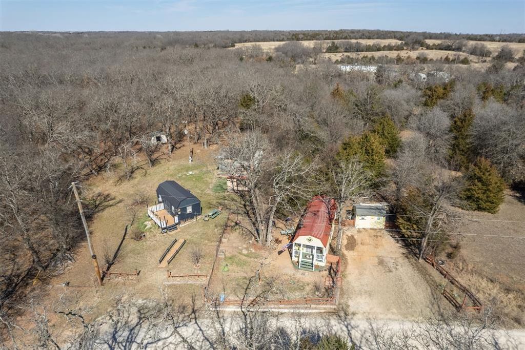 Image 34 of property listing at 48316 Summer Trail Road, Prague, OK 74864
