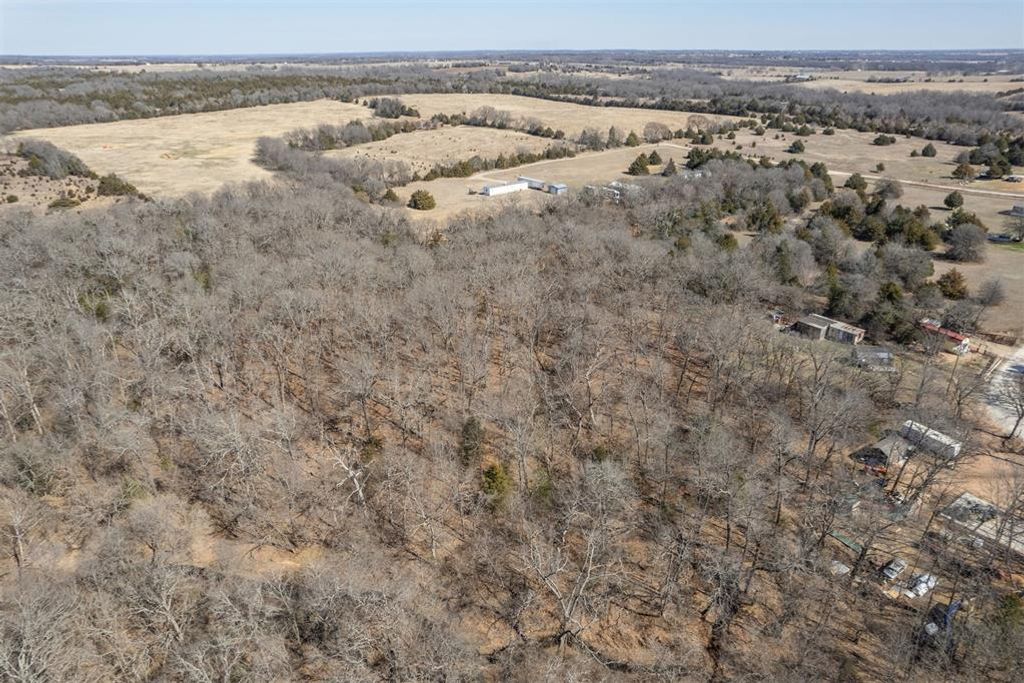 Image 39 of property listing at 48316 Summer Trail Road, Prague, OK 74864