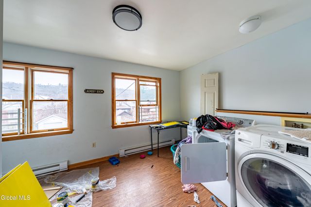 70 6th Avenue, Troy, NY 12180