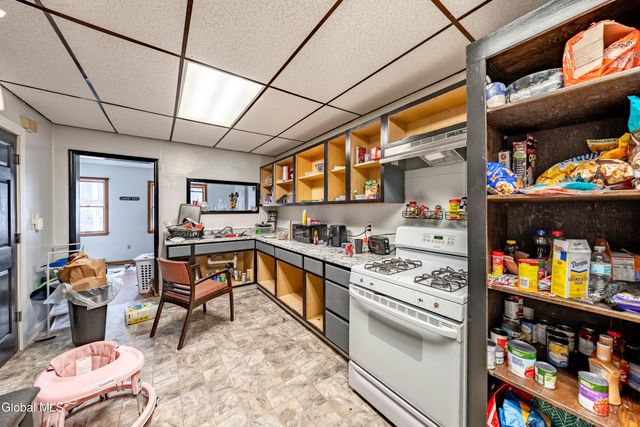 70 6th Avenue, Troy, NY 12180