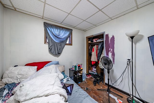 70 6th Avenue, Troy, NY 12180