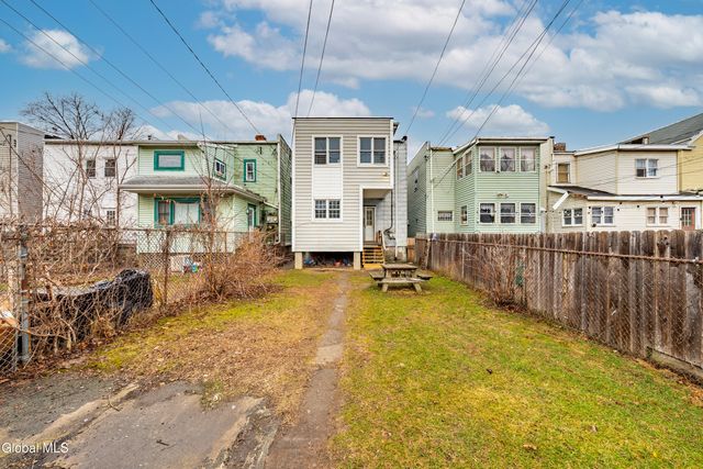 70 6th Avenue, Troy, NY 12180