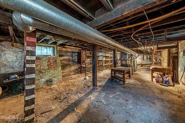 70 6th Avenue, Troy, NY 12180