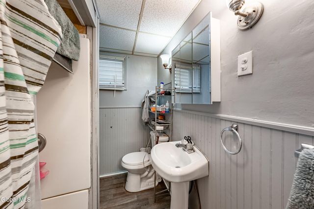 70 6th Avenue, Troy, NY 12180