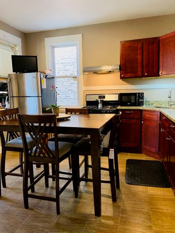 3837 N Kedzie Avenue, Chicago, IL 60618