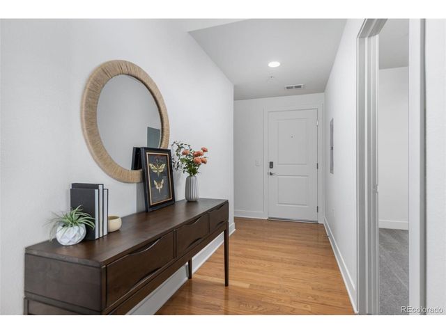 2240 N Clay St 301, Denver, CO 80211