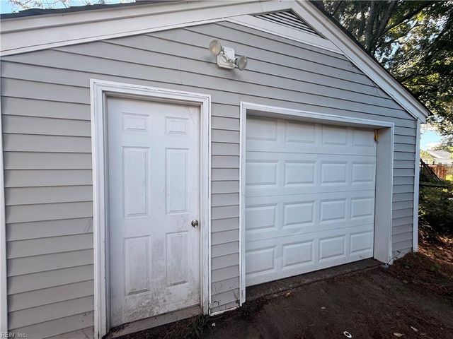 416 Melville RD, Hampton, VA 23661