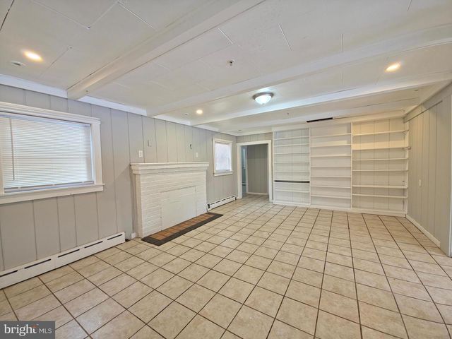 5110 S BARNABY RD, Temple Hills, MD 20748