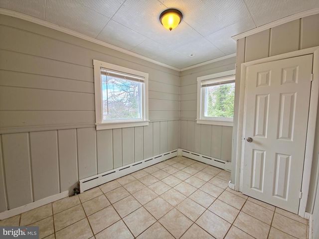 5110 S BARNABY RD, Temple Hills, MD 20748