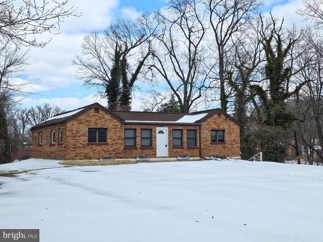 5110 S BARNABY RD, Temple Hills, MD 20748