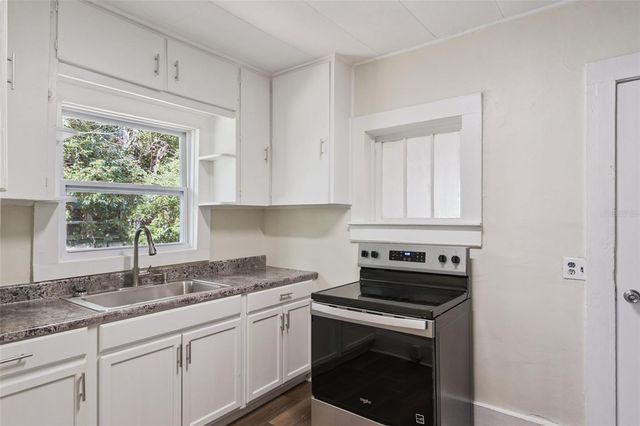 547 E VOORHIS AVENUE, Deland, FL 32724