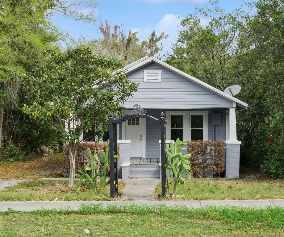 547 E VOORHIS AVENUE, Deland, FL 32724