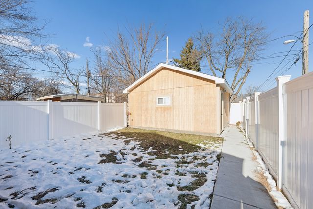 76 E 100th Place, Chicago, IL 60628