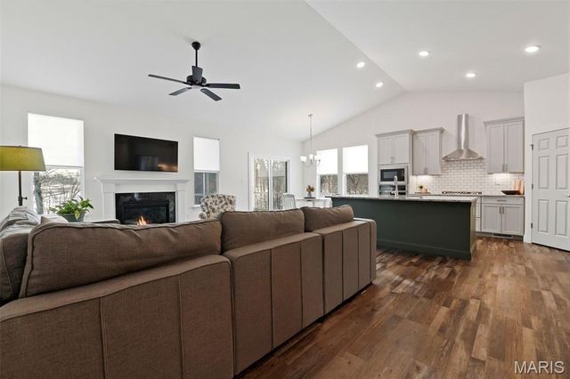 425 Cedar Breaks Court, Foristell, MO 63385