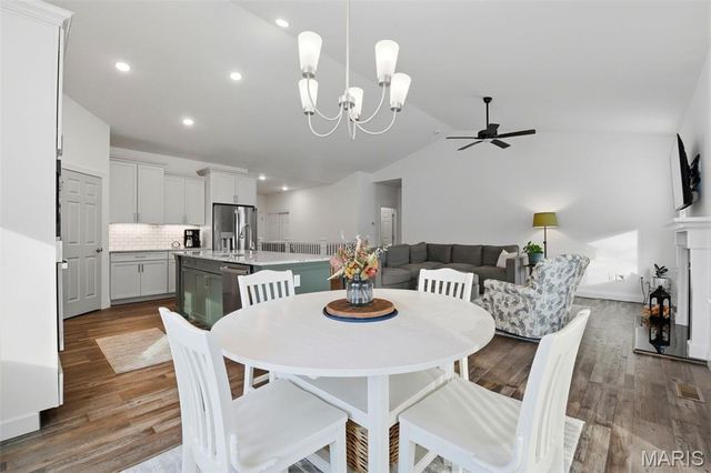 425 Cedar Breaks Court, Foristell, MO 63385