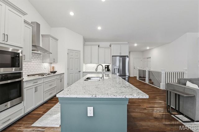 425 Cedar Breaks Court, Foristell, MO 63385