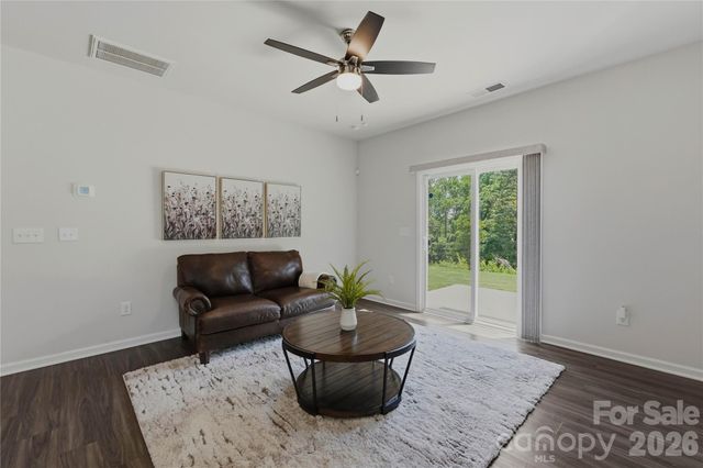220 Eden Avenue, Mooresville, NC 28115