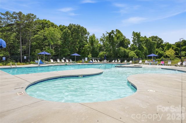 220 Eden Avenue, Mooresville, NC 28115