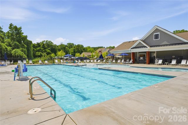 220 Eden Avenue, Mooresville, NC 28115