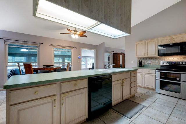 16758 SE 181ST TERRACE, Weirsdale, FL 32195