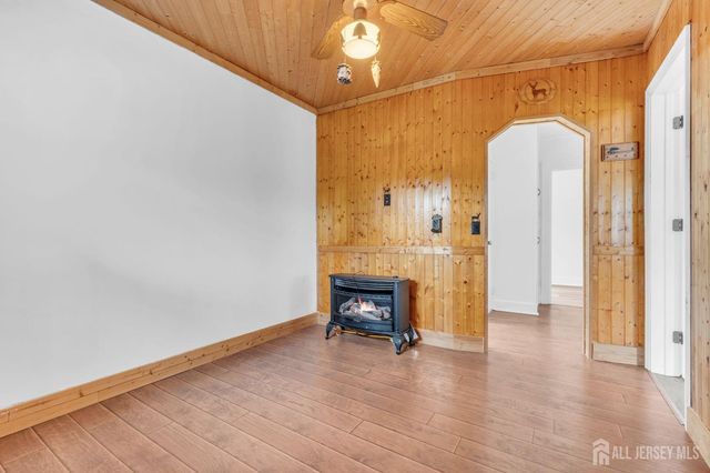 404-404 Elm Street, Cranford, NJ 07016