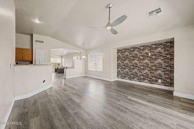1513 E GROVE Street, Phoenix, AZ 85040