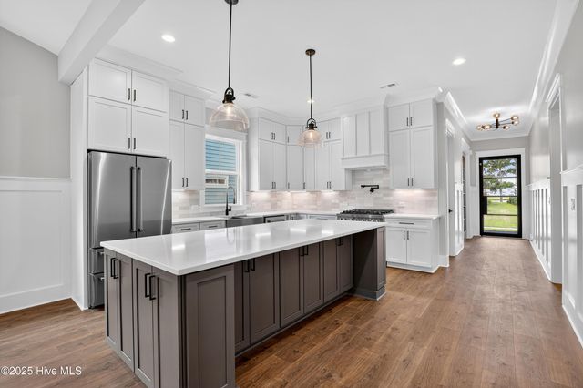 108 Whispering Pine Lane, Holly Ridge, NC 28445