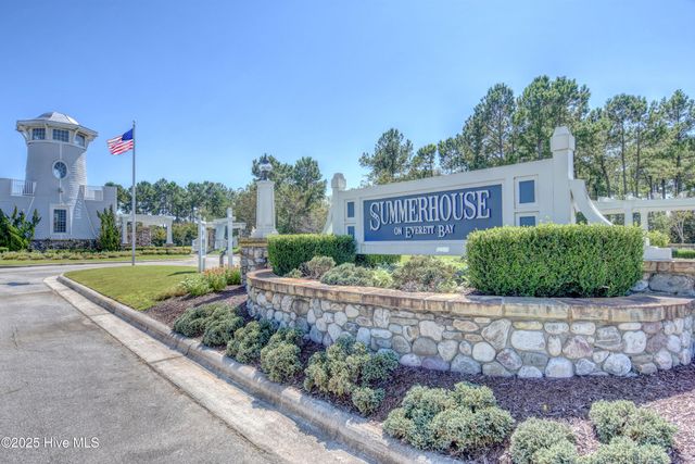 108 Whispering Pine Lane, Holly Ridge, NC 28445