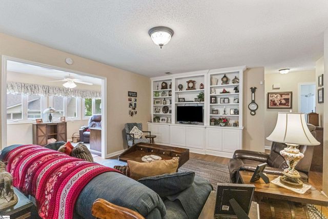 213 Creek Forest Drive, Greenville, SC 29615