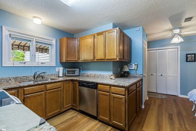 213 Creek Forest Drive, Greenville, SC 29615