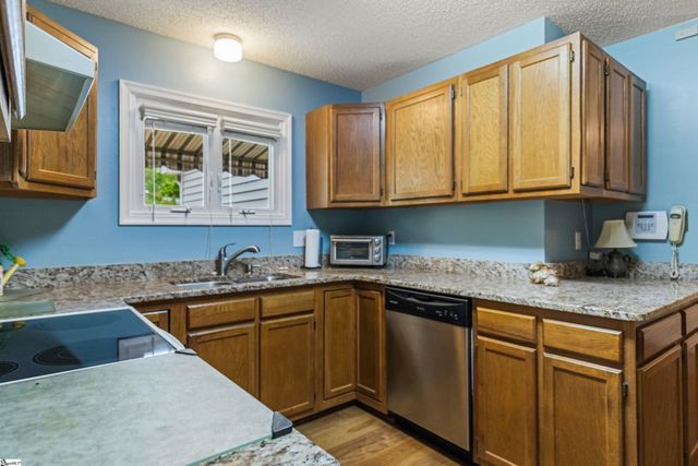 213 Creek Forest Drive, Greenville, SC 29615