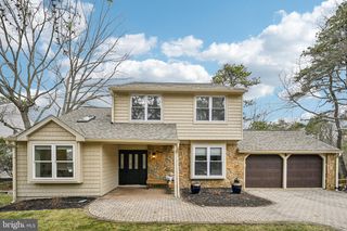 9 CHATHAM DR, Voorhees, NJ 08043