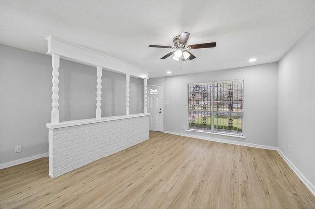 8410 Homewood Lane, Houston, TX 77028