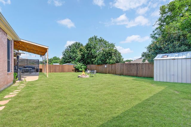 1700 Birch Lane, Corinth, TX 76210
