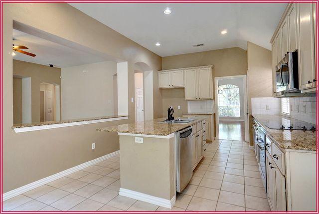 3917 Vernon Way, Fort Worth, TX 76244